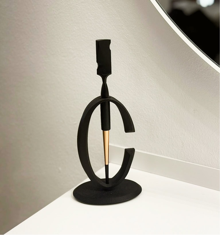 Calligraphy Cut Menden